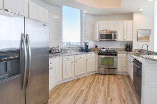 Silver Beach Towers W1801 - 1