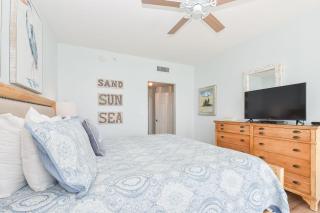 Silver Beach Towers W1202 - 1