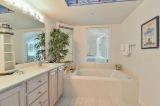 Silver Beach Towers E1206 - Destin - 2