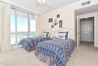 Silver Beach Towers E1606 - Destin - 1