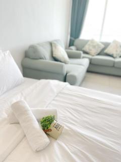 Mansion One 2R2B Seaview up to 10 pax - George Town - 3
