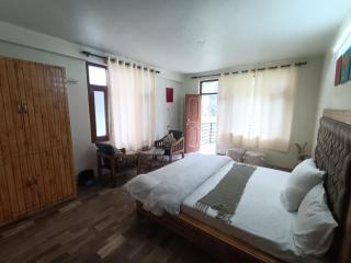 Farm Hostel & Camps - 4