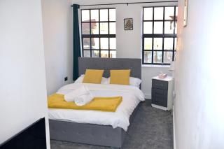 Modern home in Birmingham - 3