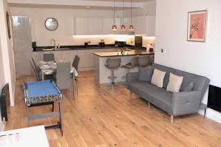 Modern home in Birmingham - Birmingham - 1