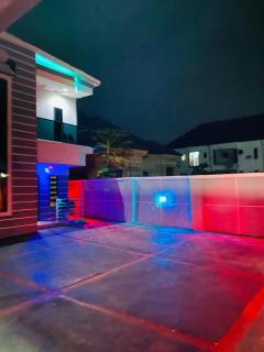 House 29 Luxury Apartment - Benin City - 2