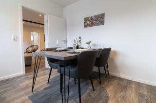 Fewomo, Historisches Moselflair Apartment, 6 Personen, Stilvoll & Komfortabel für deinen Urlaub - Lieser - 1