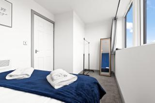 Modern 2-Bed Flat in Leeds suitable for Long Stays - Yeadon - 6