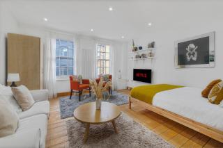 Studio Flat on London's Famous Brick Lane - Historic Location in the Heart of London's East End - 9