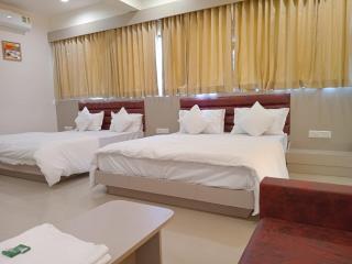 Hotel royal - Gandhinagar - 0
