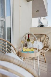 Family duplex apartment w shared pool by Homely - 3