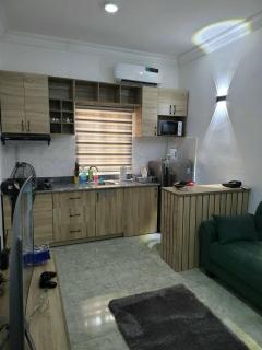 Beautiful 1 Bed & Parlour with Starlink internet, PlayStation 4, Netflix, Smart Door, 24 Hours Electricity, located in Wuse - Wupa - 4