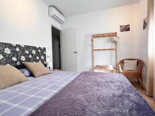 Regimiento 2, center, new, quite, breakfast included, parking on request, RG - Málaga - 3
