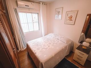 Quarto Privativo à 300m da praia - 8