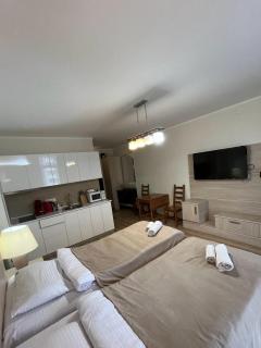 Holiday Premium Apartments Batumi - Batoemi - 4