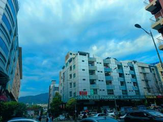 1Bed Room Luxury Hotel Al-Amanah - Islamabad - 8