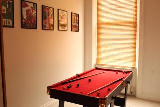 Central London Apartment with Pool Table - 7
