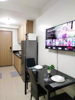 Comfy and Affordable Condo near SM Mall of Asia and Airport with Wifi 068 - Manila - 0