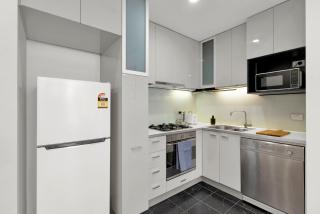 Breathtaking Views - Elegant City Stay - Central Location - Melbourne - 1