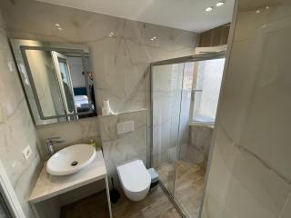 Boutique Central Studio Apartments - Tirana - 2