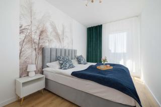 Jasny Apartament z Umeblowanym Balkonem w Krakowie Blisko Stawu by Noclegi Renters - Krakow - 9