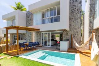 Casa Sun Milagres - Casa com 4 suítes - À 150m da beira mar - 100 climatizada - Dentro de Condomínio com estrutura de Resort - Piscina - Jacuzzi - Academia -Playground etc - Localizada na Praia do Marceneiro - Passo de Camarajibe - 8