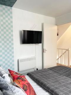 Romford Town House - 4-5 Bedroom - Goodmayes - 2