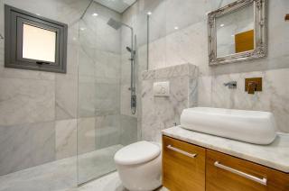 DownTown Villa 2 - 4