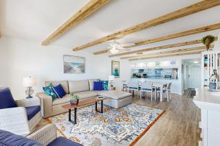 Oceanfront condo with private balcony, shared pool and beach access - Fernandina Beach - 6