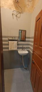 Shree p Guest House - Varanasi - 6