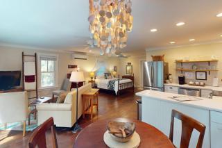 Hickory Trace Carriage Studio - 8