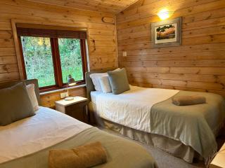 Cuckoo Lodge - Arscott Lodges - Great Hanwood - 3
