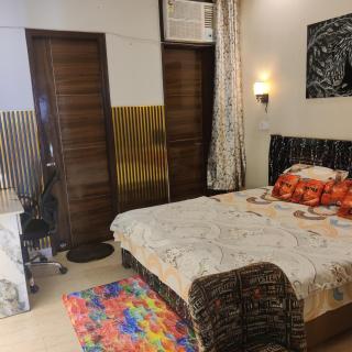 Elegance Beyond Ordinary Stays - Zirakpur - 0
