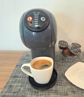 Spacious Studio Coffee Machine with Free Dolce Gusto Coffee - Novi Sad - 8