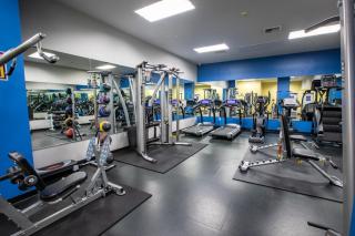 Luxe 1BR DTLA Stay w Gym Workplace and Fast WIFI - 6