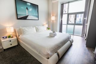 Luxe 1BR DTLA Stay w Gym Workplace and Fast WIFI - 3