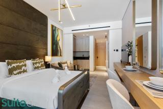 Chic Studio with Pool Access in The Autograph - 9