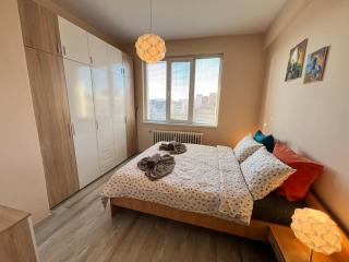 Cairo central 1BDR w Work Space near Metro and Railway Station - Sofia - 2