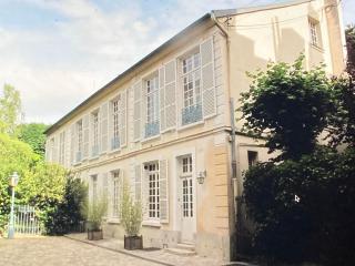 Charme et calme à 2 pas du Château de Versailles ! - 1