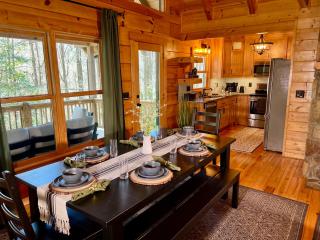 Mountain Hideaway - Hot Tub, Fire Pit, Close to Town - 4
