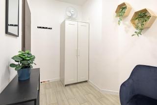 Centrally Located Room for Solo Traveller - Budapest - 6