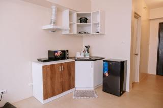 Ultra-Modern Urban Getaway - 4