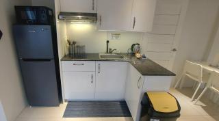 Spacious Family Suite, 2BR, Pool view, TV, Karaoke - Tagaytay - 2