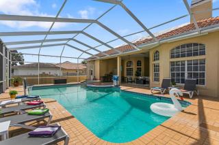 6BR Family Escape-Pool Sport Courts Game Room - 2
