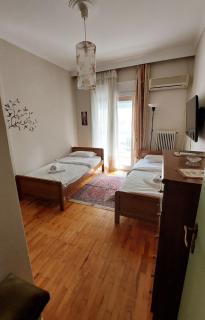Sonia's SKG 3 Bedroom Family Apartment - Near Metro - Thessaloniki - 9