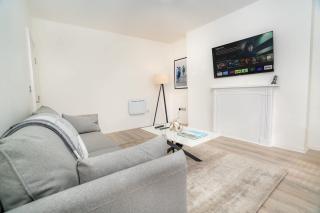 The Cheltenham Suites - Stunning 1 Bed Apartment - 3