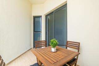 Stunning 1BR APT in Rukan with Gym and Pool - 5