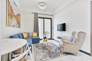 Stunning 1BR APT in Rukan with Gym and Pool - 0