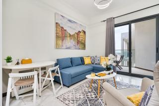 Stunning 1BR APT in Rukan with Gym and Pool - 4