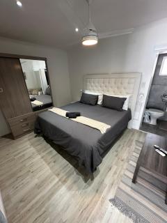 Skypool Guesthouse - Città del Capo - 2