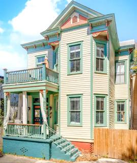 Victorian Home by Forsyth Park - Savannah - 0